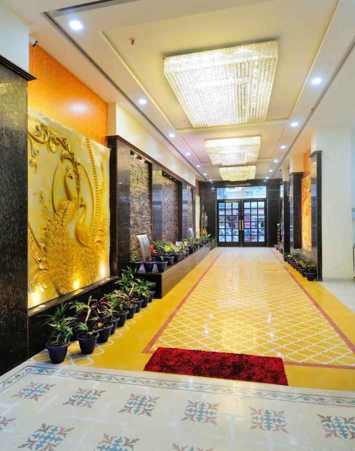 新德里 The Grand Uddhav酒店 外观 照片