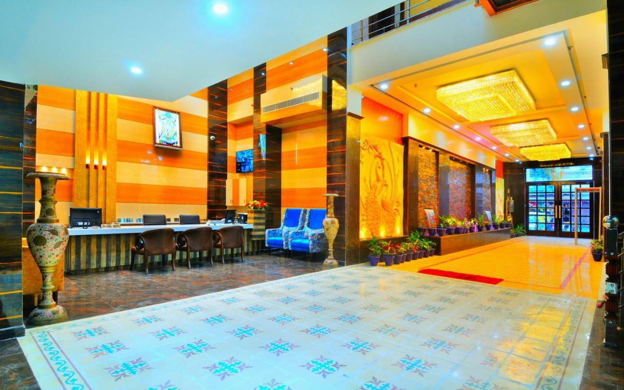 新德里 The Grand Uddhav酒店 外观 照片