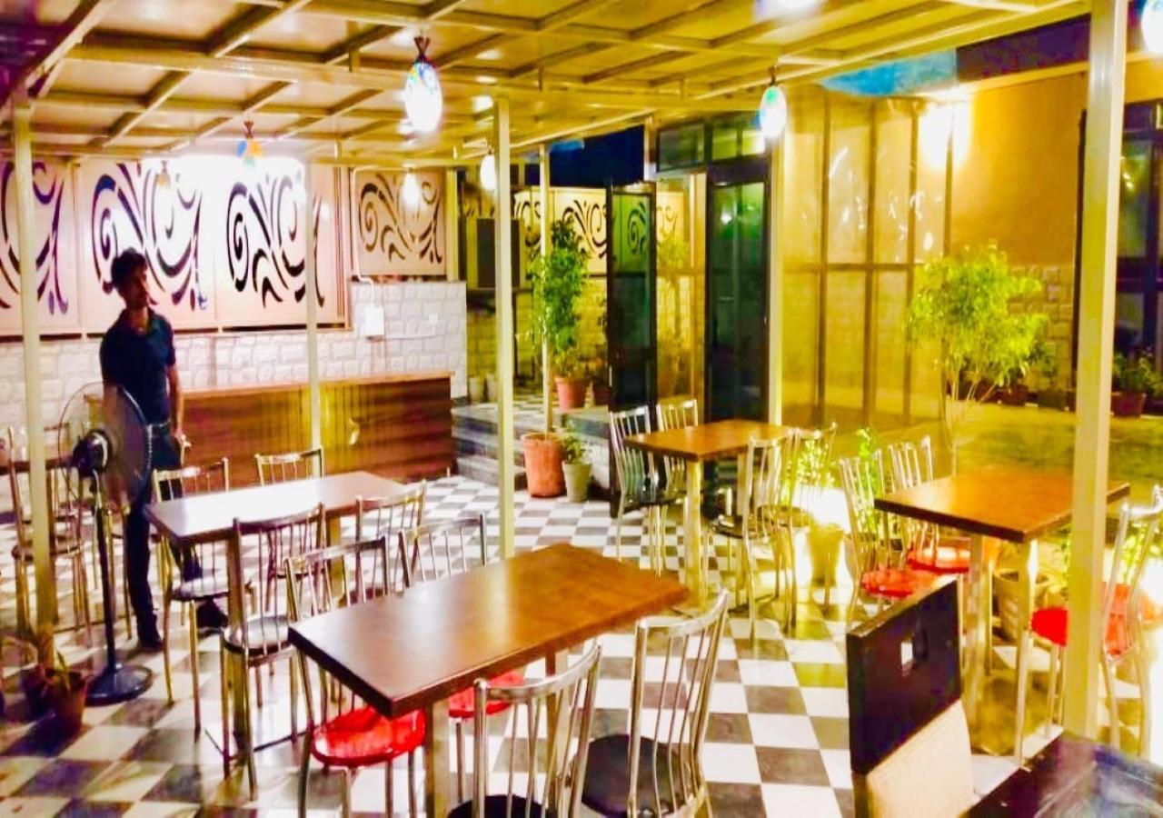 新德里 The Grand Uddhav酒店 外观 照片